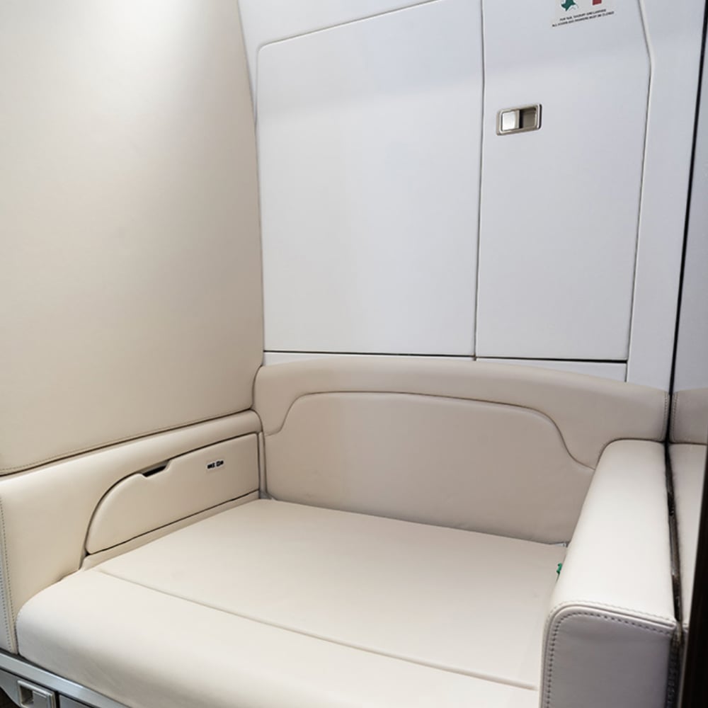 Challenger 350 - ZEUS XI - Private Jet