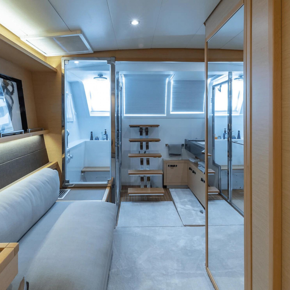 63' Lagoon Power Catamaran - ZEUS XI - Luxury Yachts
