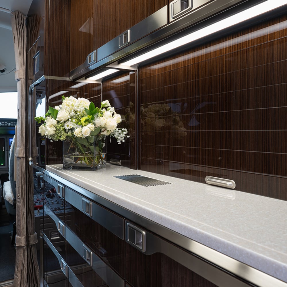 Challenger 350 - ZEUS XI - Private Jet