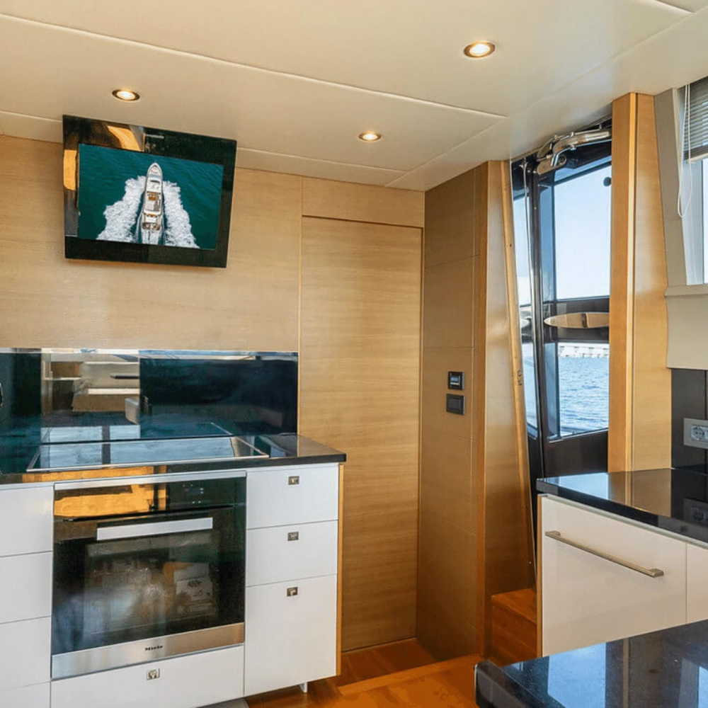 88' Princess "Freedom" - ZEUS XI - Luxury Yachts