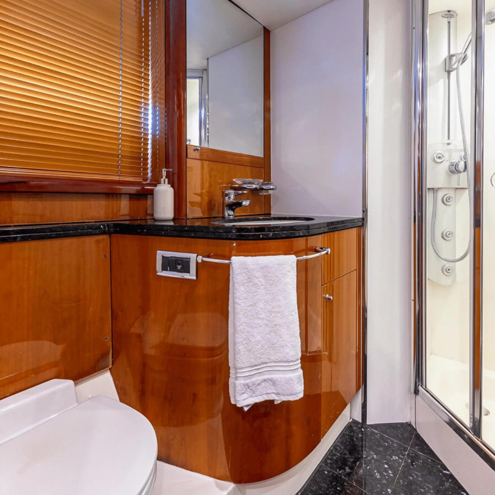 82' Sunseeker Manhattan "J&J" - ZEUS XI - Luxury Yachts