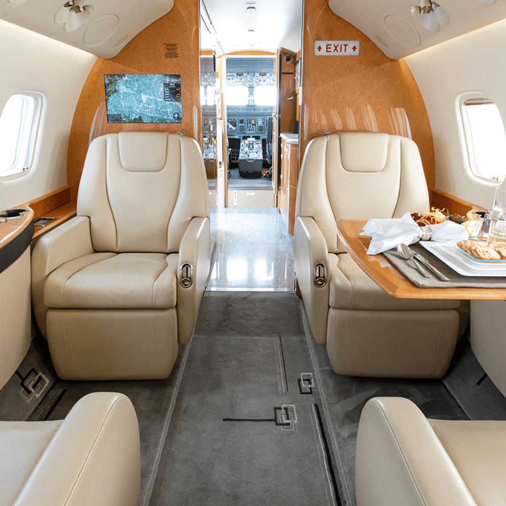 Legacy-650 - ZEUS XI - Private Jet