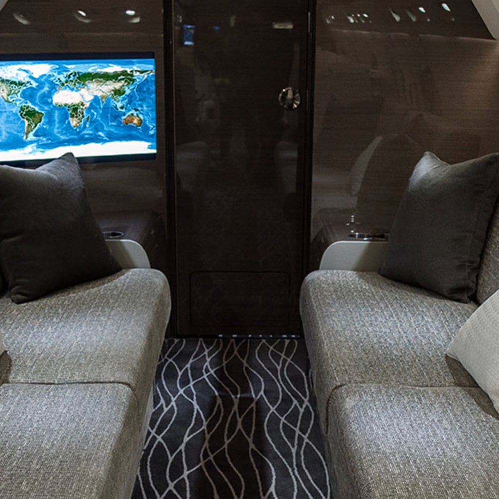 Gulfstream G550 - ZEUS XI - Private Jet