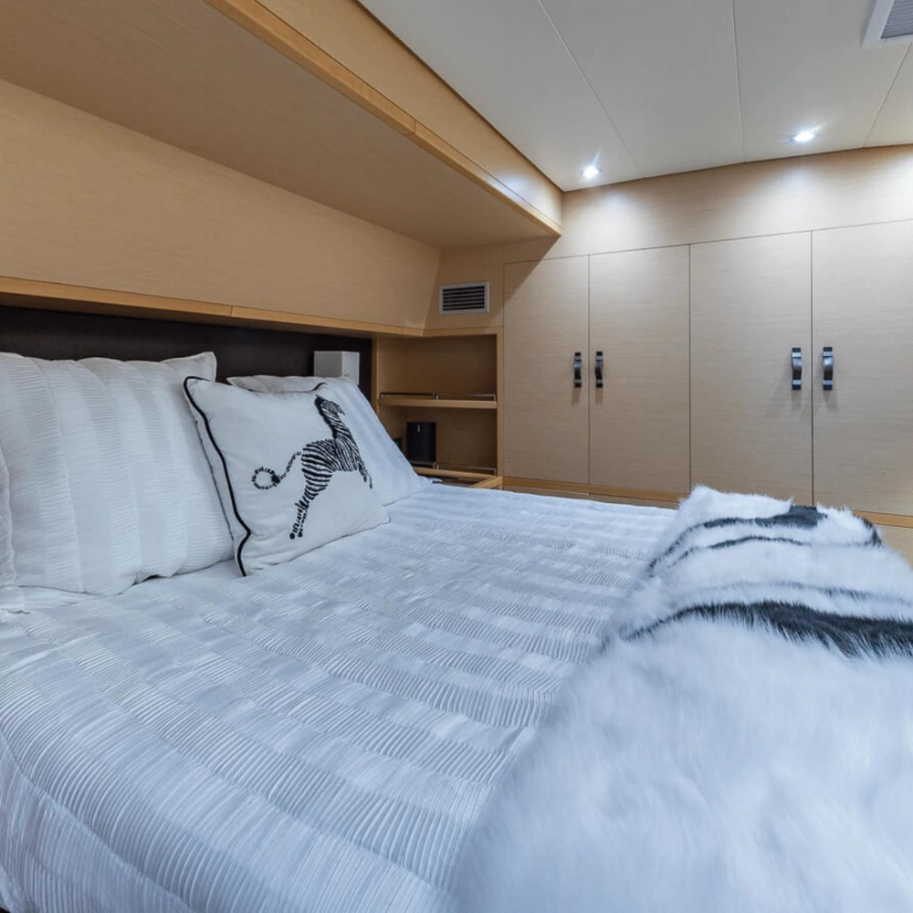 63' Lagoon Power Catamaran - ZEUS XI - Luxury Yachts