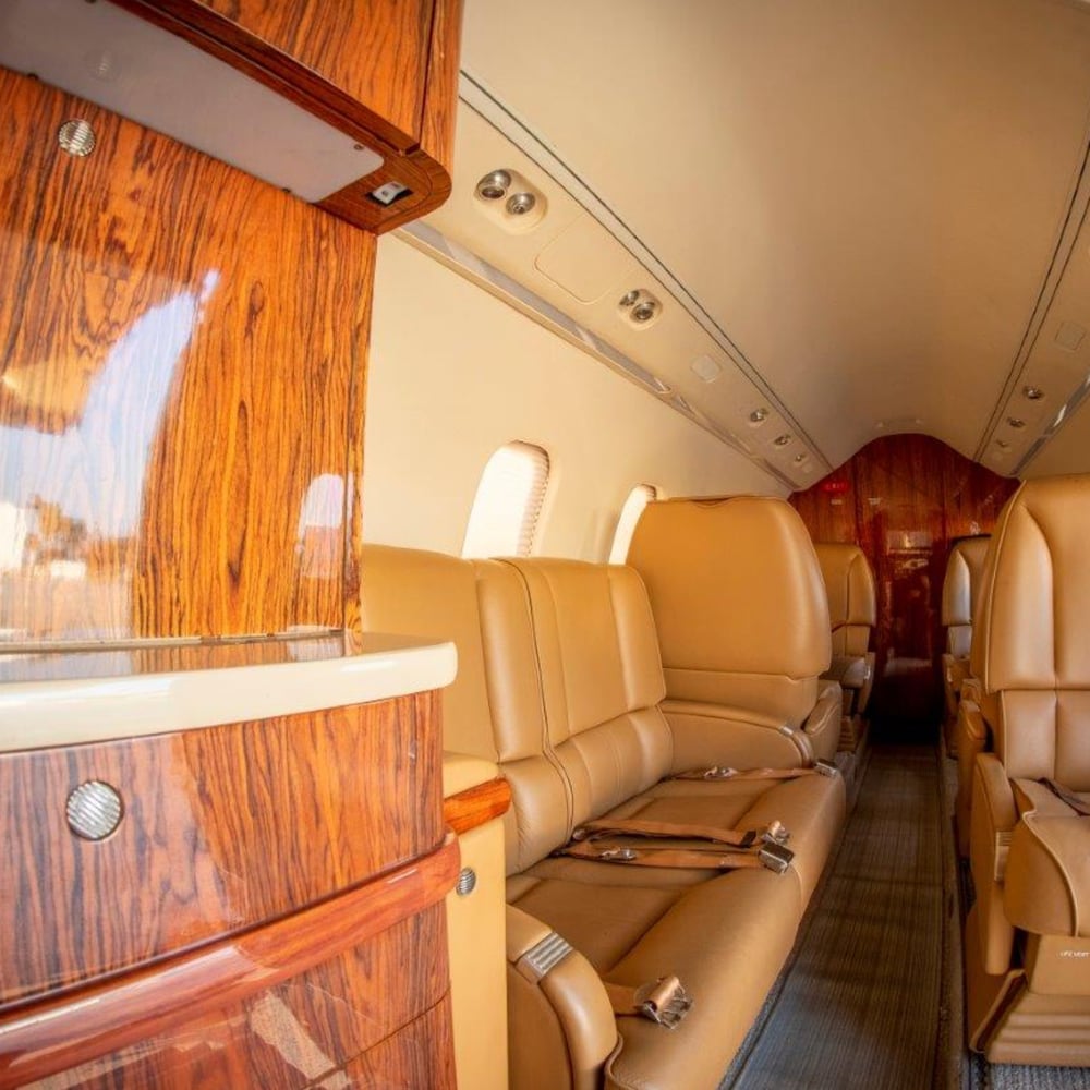 Learjet 60 - ZEUS XI - Private Jet